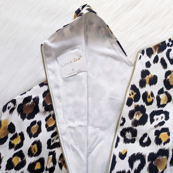 Line & Dot x Revolve Cyber Leopard Print Crop Top - Picture 13 of 14